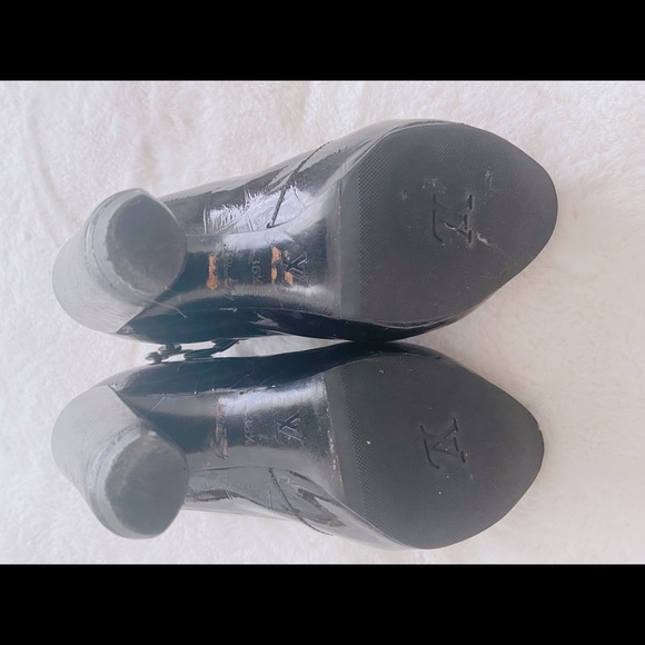 Authentic LOUIS VUITTON Croco Embossed Patent Calfskin Ankle Boots-size 36 Black - Picture 3 of 4